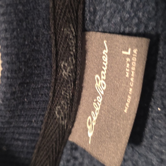 Eddie Bauer Men's Deep Blue Crewneck Sweater - Picture 3 of 4